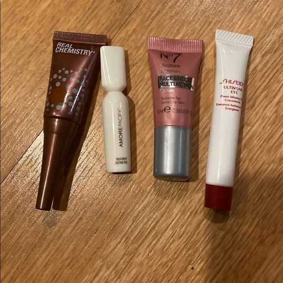 Make up lot - Picture 3 of 6